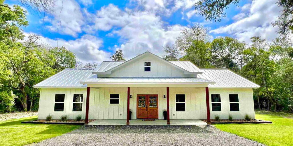 The Oak at Mueller - Bed and Breakfast Rental in La Grange, Texas - Exterior