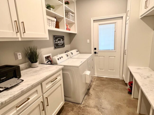 The Oaks at Mueller - Laundry Room